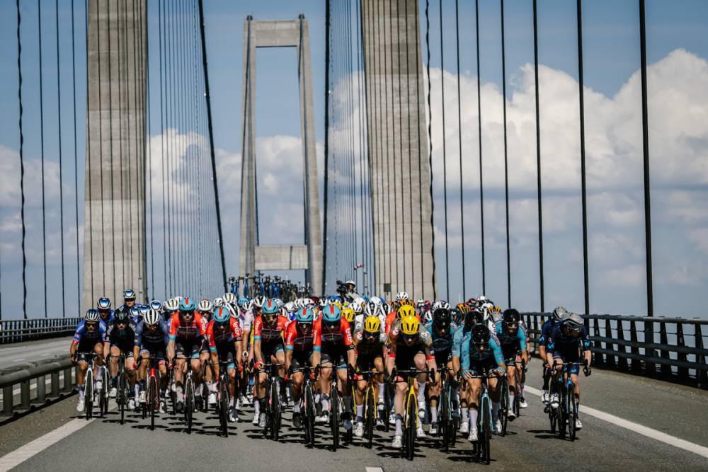 Con espectacular sprint, Fabio Jakobsen gana etapa 2 del Tour de Francia $!Con espectacular sprint, Fabio Jakobsen gana etapa 2 del Tour de Francia