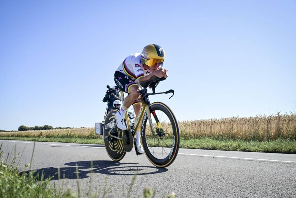 Remco Evenepoel arrasa en la contrarreloj de Caen y Pogacar se viste de amarillo en el Tour de Francia $!Remco Evenepoel arrasa en la contrarreloj de Caen y Pogacar se viste de amarillo en el Tour de Francia