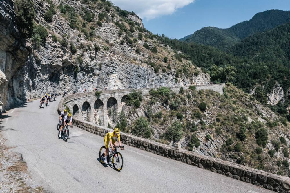 Pogacar gana penúltima etapa pese al esfuerzo de Vingegaard $!Pogacar gana penúltima etapa pese al esfuerzo de Vingegaard