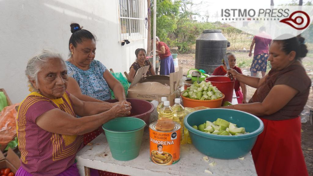 Llega caravana del sur a Oaxaca ‘el territorio es nuestro y lo defendemos resistiendo’ $!Llega caravana del sur a Oaxaca ‘el territorio es nuestro y lo defendemos resistiendo’