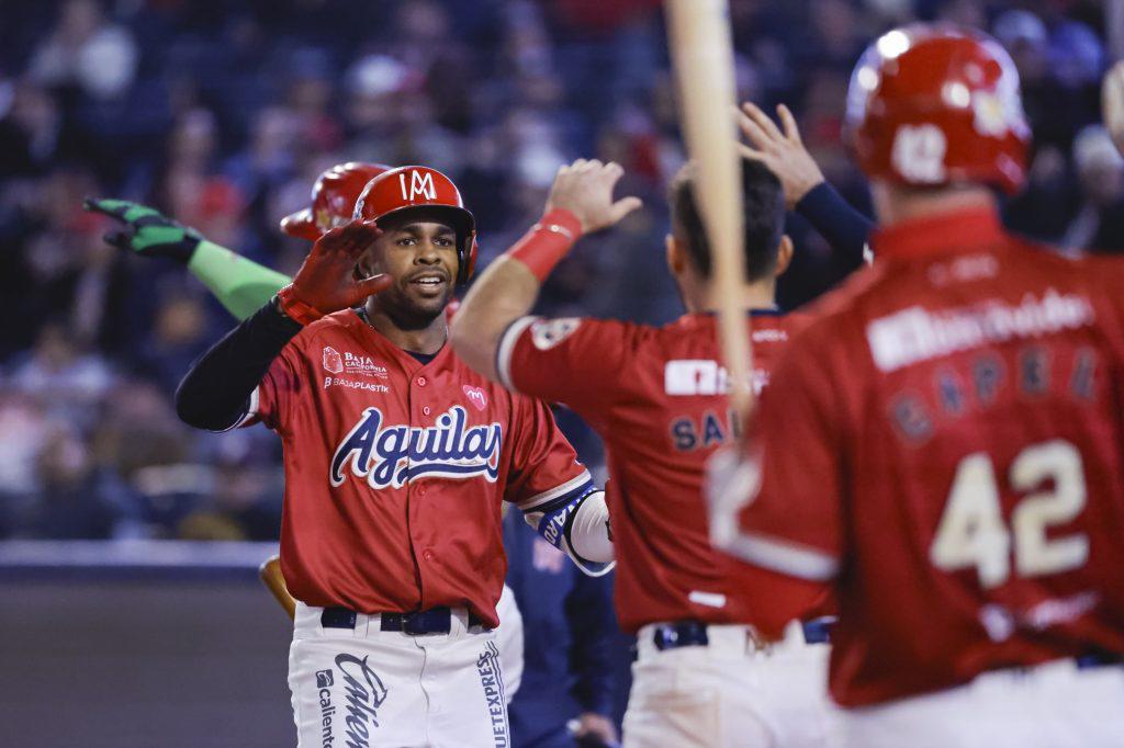 Llega el veloz Wynton Bernard a Algodoneros de Guasave $!Llega el veloz Wynton Bernard a Algodoneros de Guasave