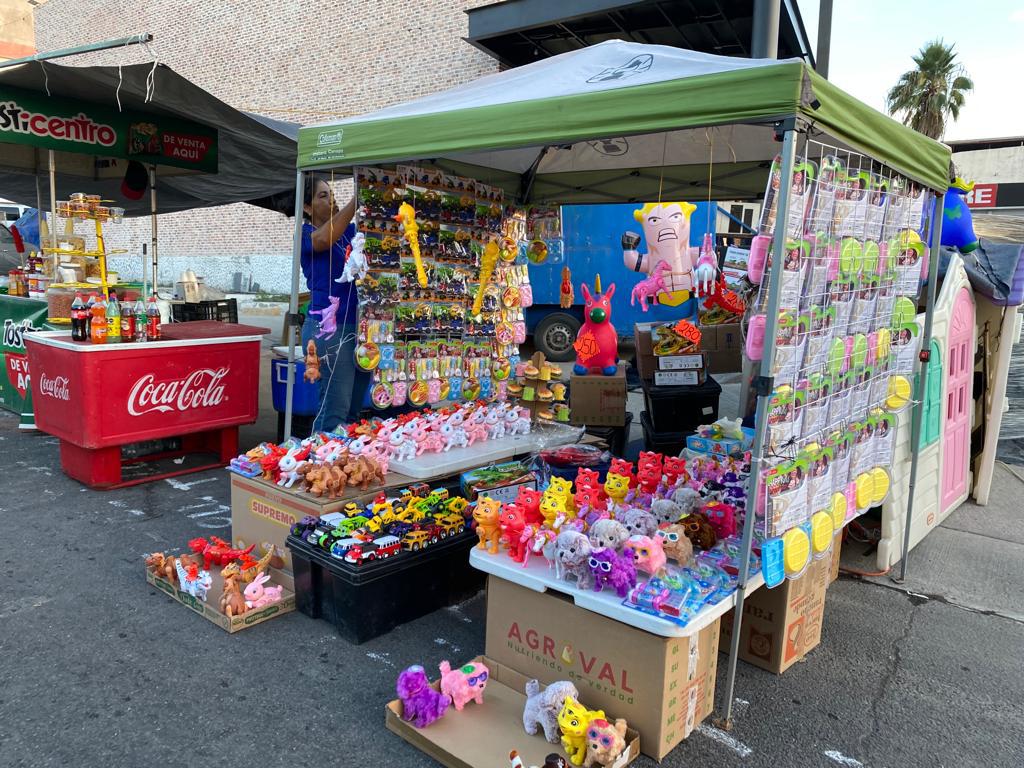 Se instala comercio local en las escalinatas de La Lomita $!Se instala comercio local en las escalinatas de La Lomita
