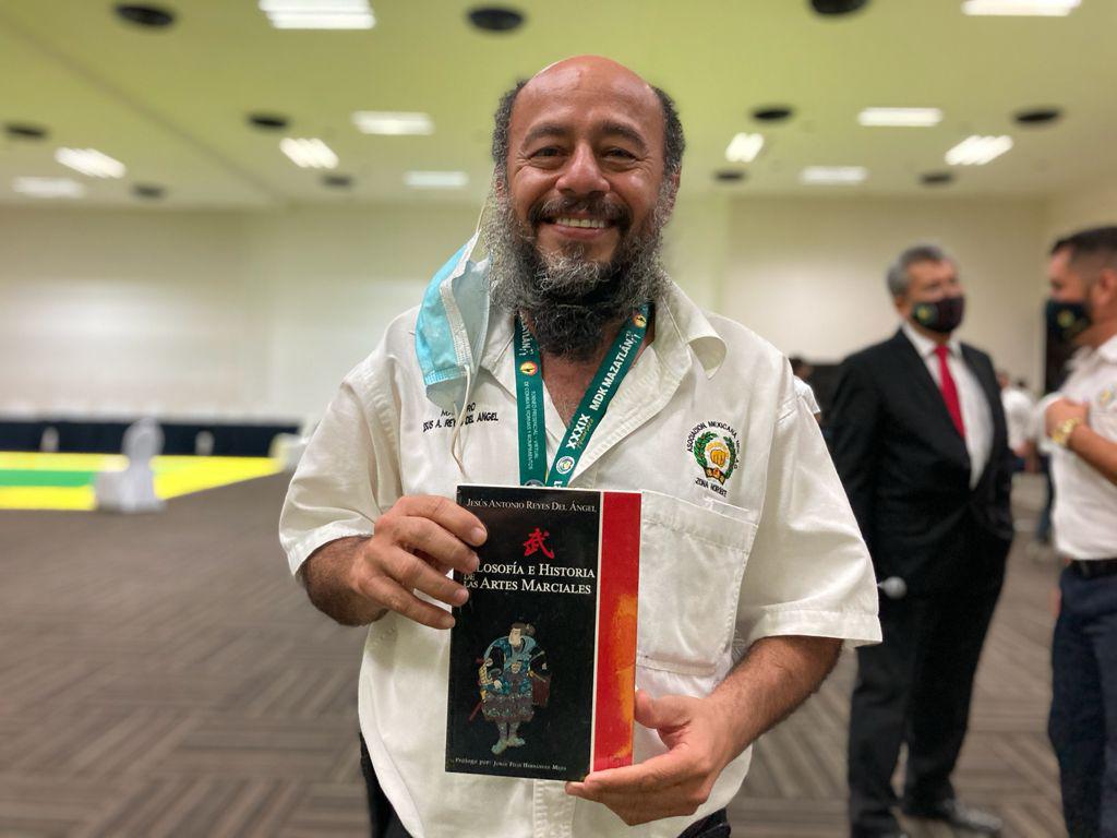 Jesús Antonio Reyes del Ángel da continuidad a su obra literaria $!Jesús Antonio Reyes del Ángel da continuidad a su obra literaria