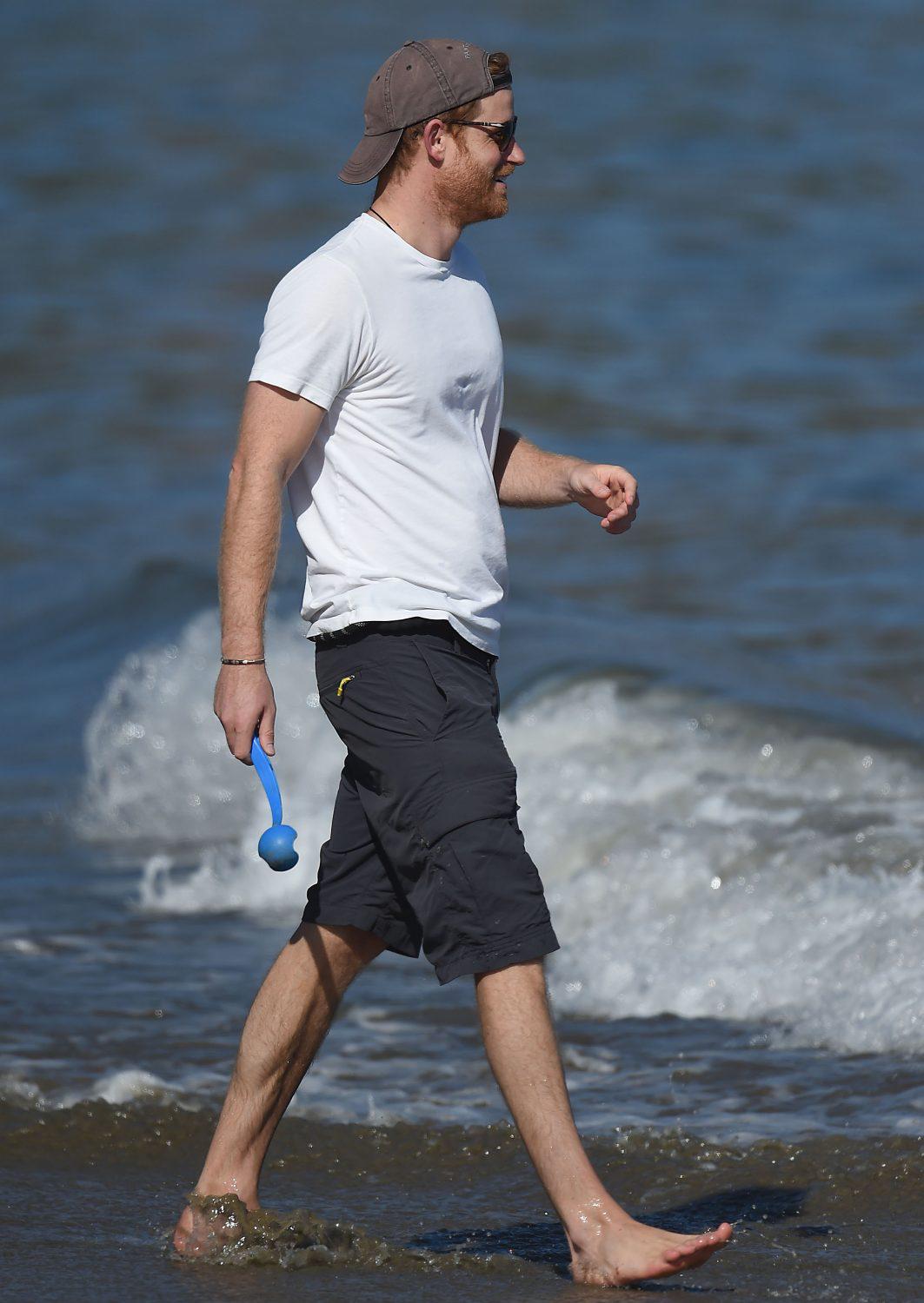 El Príncipe Harry disfruta de la playa como un californiano más $!El Príncipe Harry disfruta de la playa como un californiano más