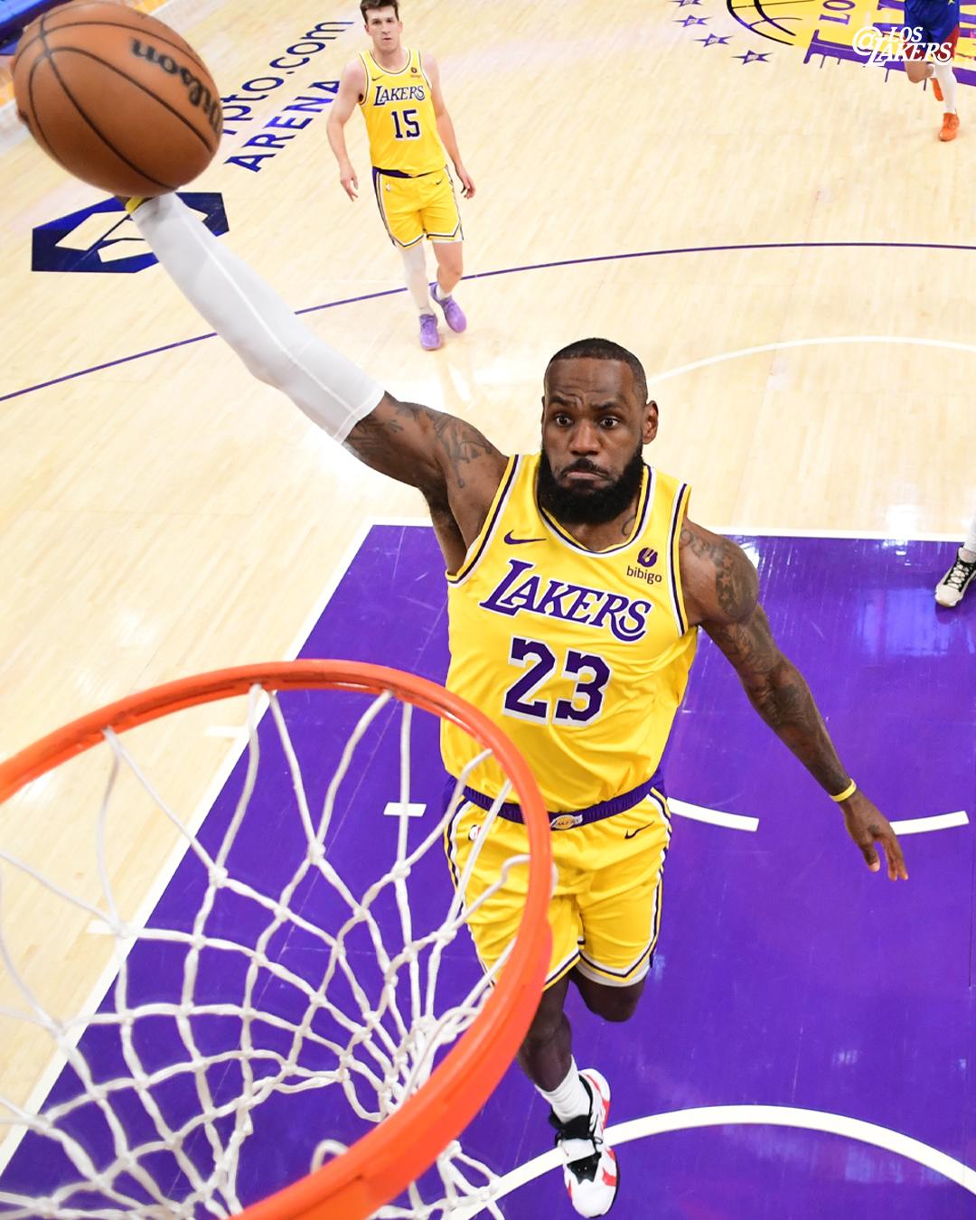 Denver vuelve a ganar y queda a un paso de barrer a los Lakers $!Denver vuelve a ganar y queda a un paso de barrer a los Lakers