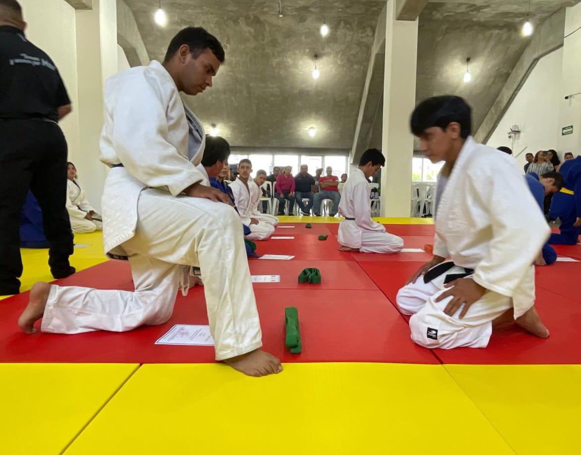 Judocas de Rosario y Mazatlán se gradúan en niveles de grados kyu $!Judocas de Rosario y Mazatlán se gradúan en niveles de grados kyu