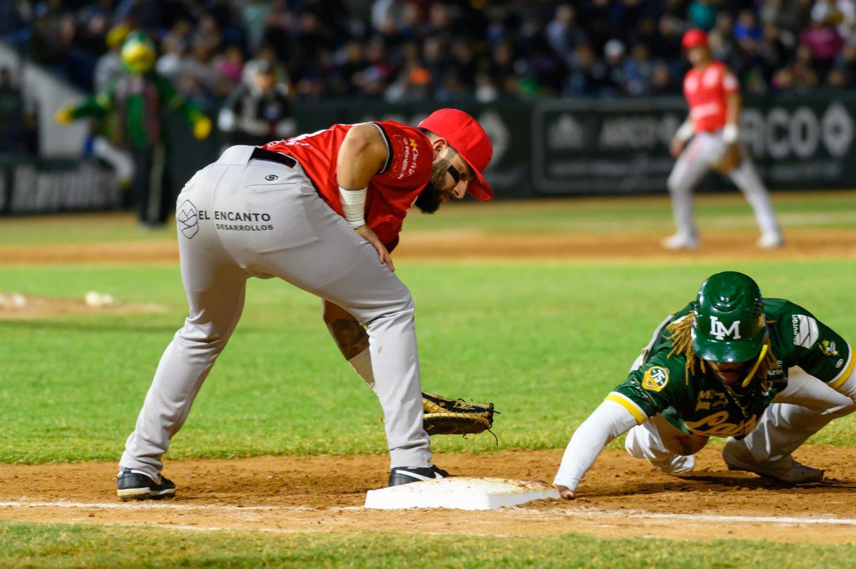 Venados explota en la novena, da la voltereta y asegura la serie en Los Mochis $!Venados explota en la novena, da la voltereta y asegura la serie en Los Mochis