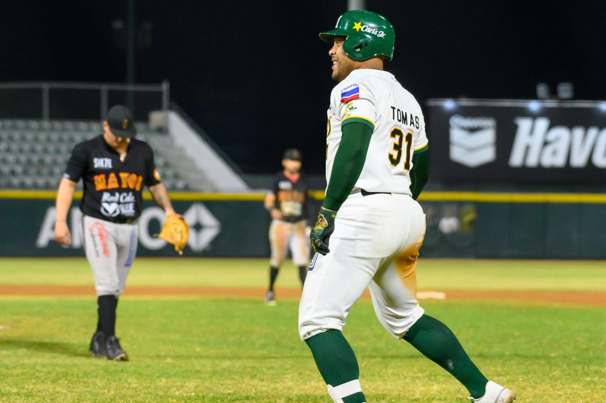 Yasmani Tomás y Cañeros de Los Mochis dejan en el terreno a Mayos de Navojoa $!Yasmani Tomás y Cañeros de Los Mochis dejan en el terreno a Mayos de Navojoa