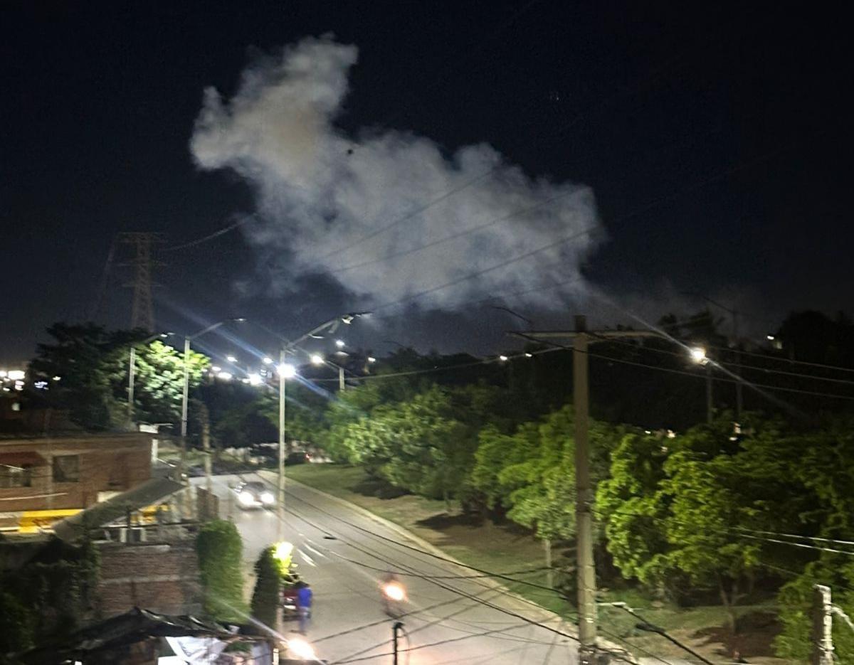 Atacan con un artefacto explosivo a patrulla de la Policía Municipal en Mazatlán $!Atacan con un artefacto explosivo a patrulla de la Policía Municipal en Mazatlán