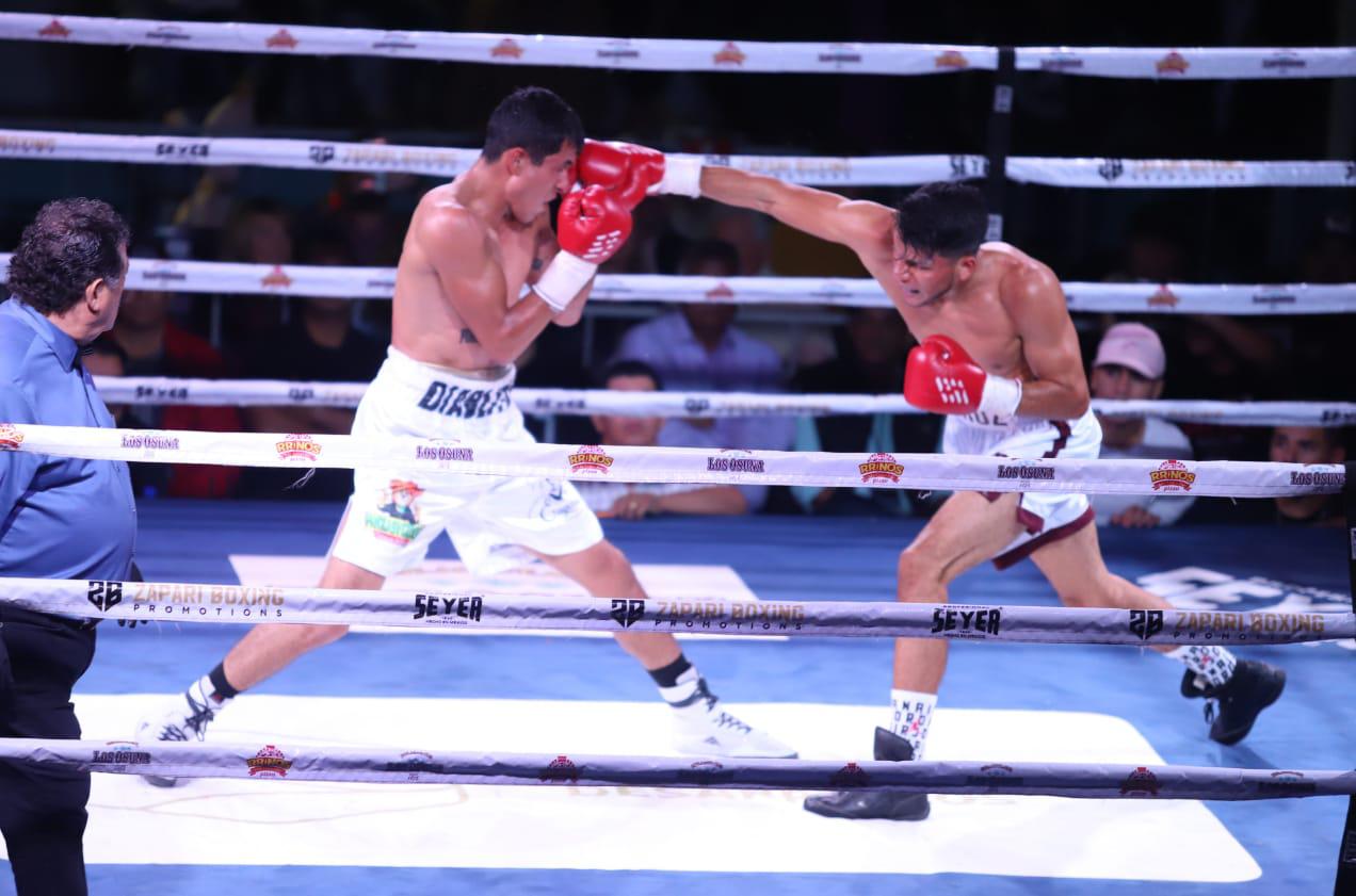 Feroz triunfo de Juan Estrada en velada de box Sangre Nueva 2 $!Feroz triunfo de Juan Estrada en velada de box Sangre Nueva 2