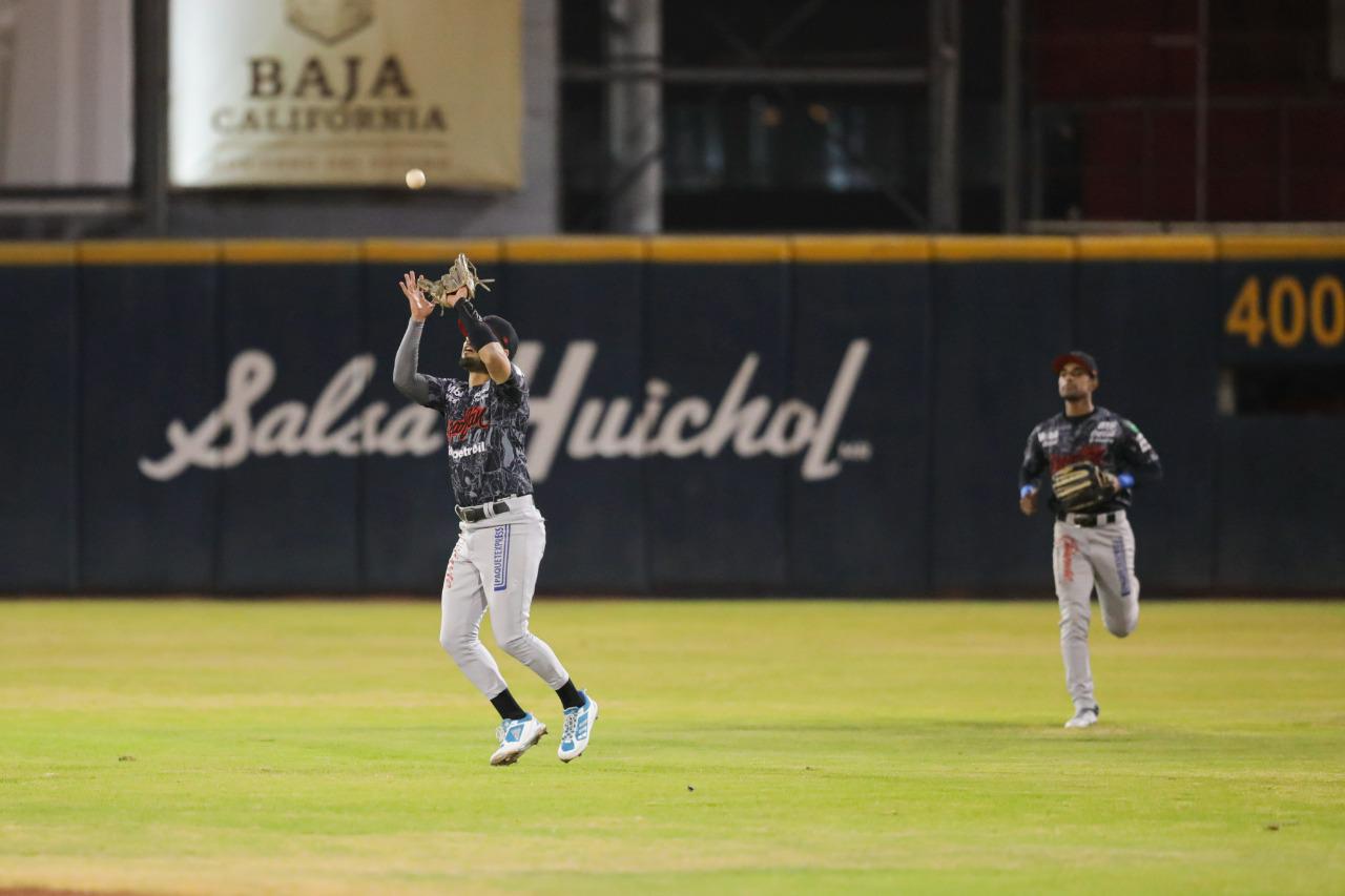 Águilas deja tendido a Venados de Mazatlán y asegura la serie $!Águilas deja tendido a Venados de Mazatlán y asegura la serie