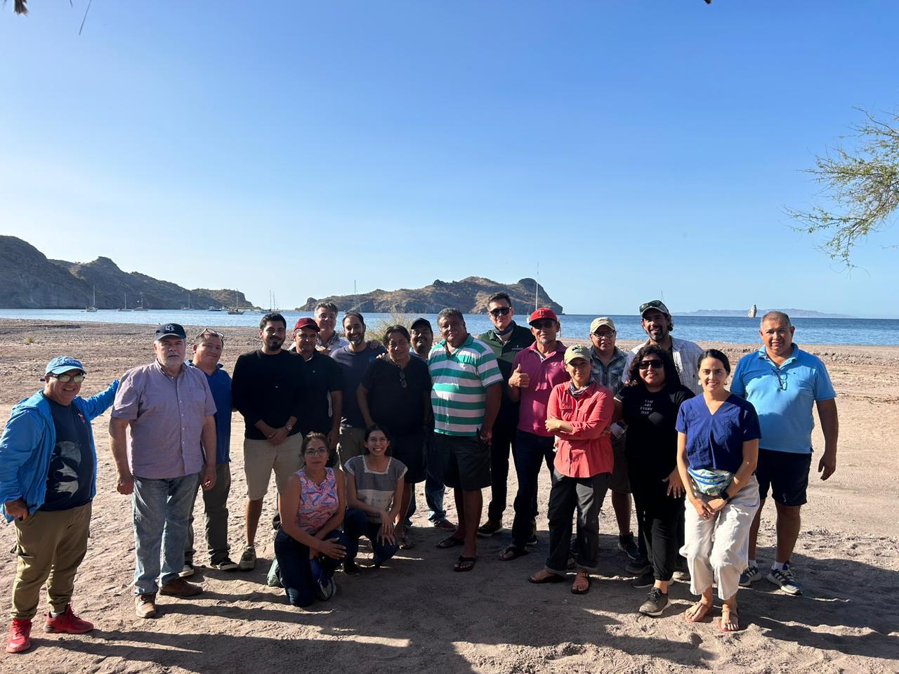 Comités de vigilancia pesquera en la comunidad de Agua Verde, Baja California Sur. $!Comités de vigilancia pesquera en la comunidad de Agua Verde, Baja California Sur.