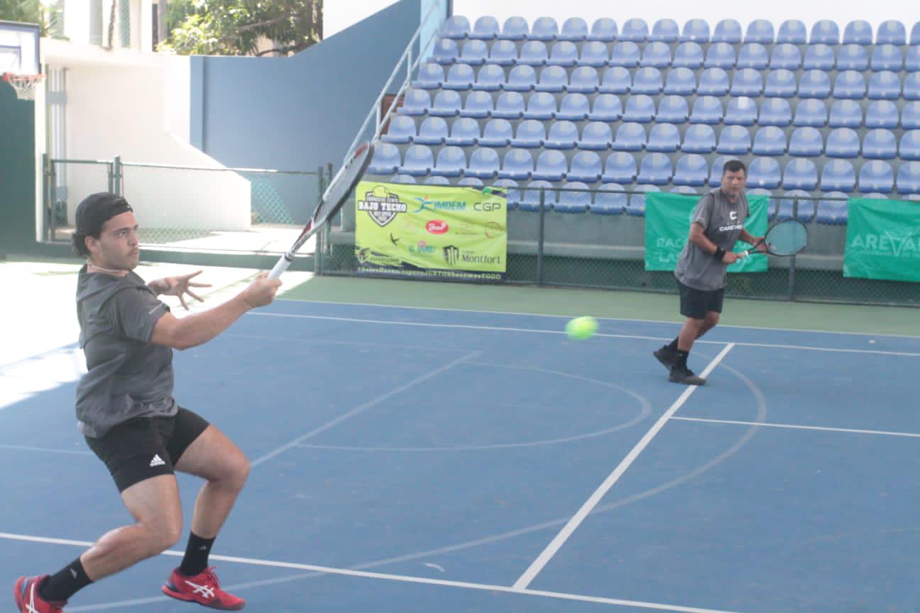Club Cardones domina Bajo Techo de Tenis Mazatlán Open 2022 en la rama varonil $!Club Cardones domina Bajo Techo de Tenis Mazatlán Open 2022 en la rama varonil