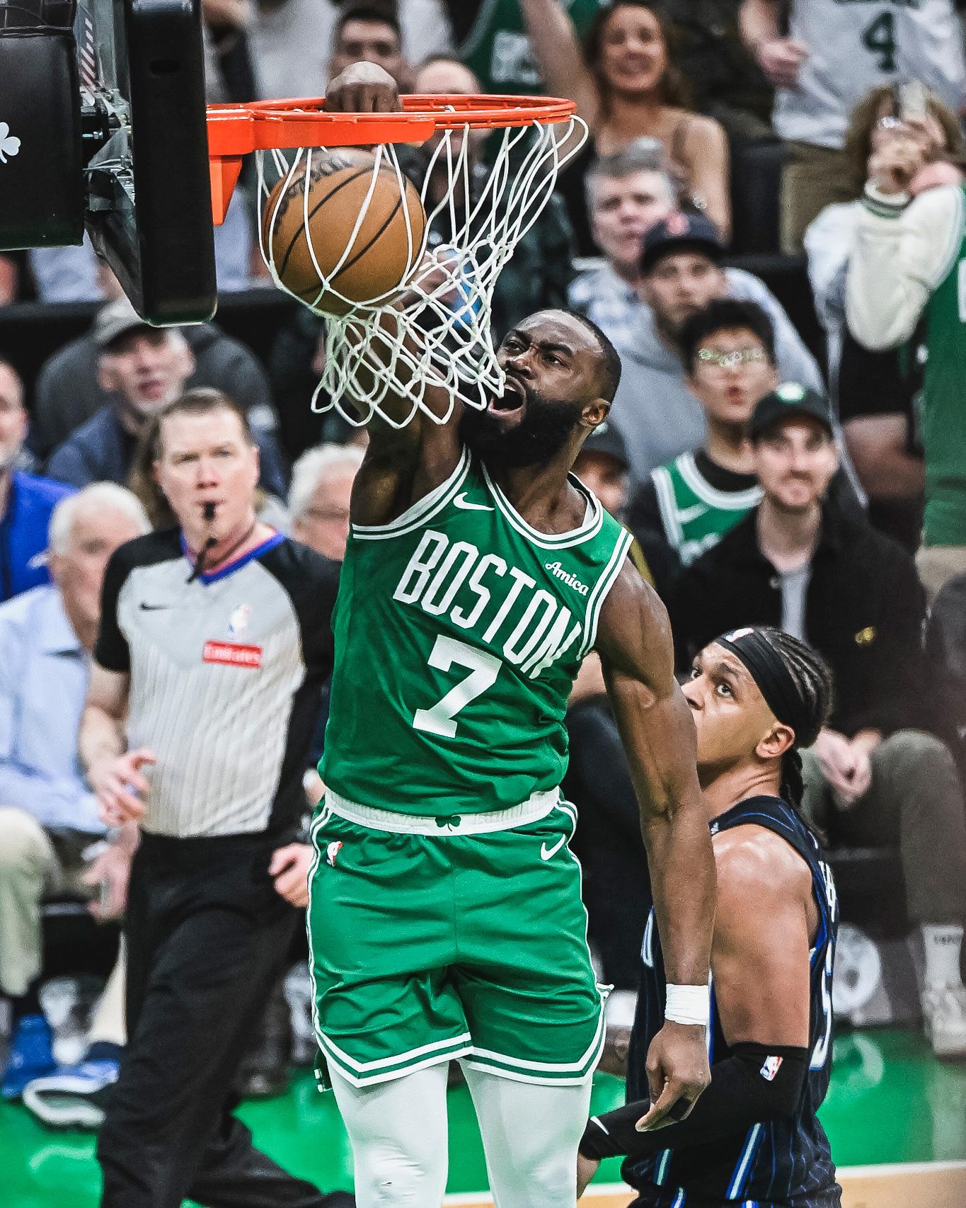 Celtics vencen a Magic y lideran la serie 2-0 $!Celtics vencen a Magic y lideran la serie 2-0