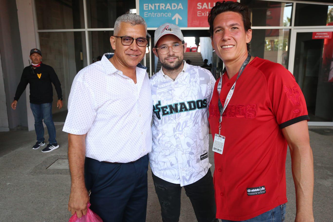 Jesús “Chino” Valdez, Paco Zorrilla y Alejandro Donnadieu. $!Jesús “Chino” Valdez, Paco Zorrilla y Alejandro Donnadieu.