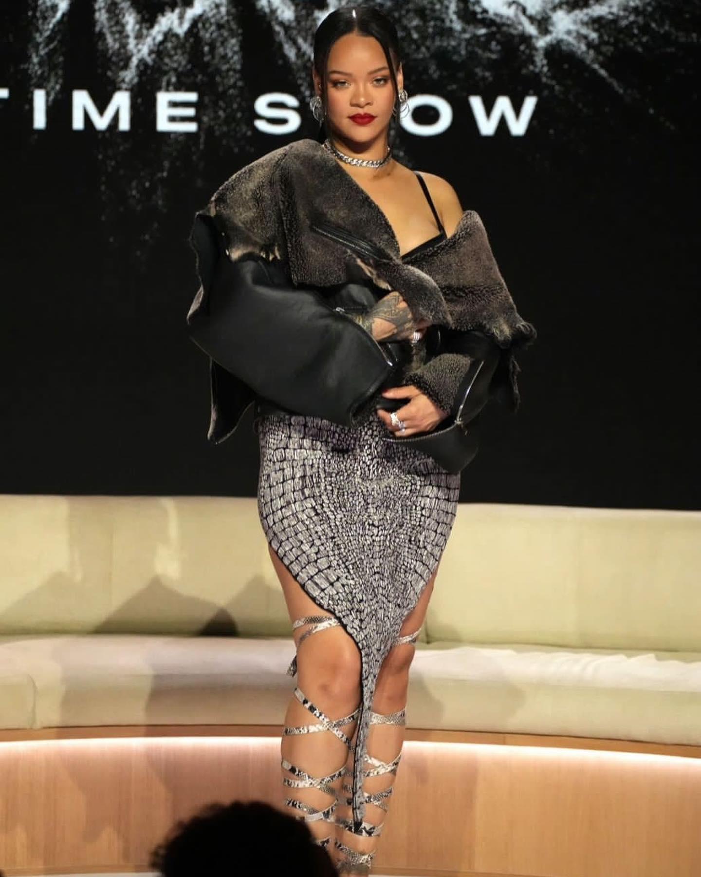 Brindará Rihanna un tributo a su carrera durante su participación en el Super Bowl $!Brindará Rihanna un tributo a su carrera durante su participación en el Super Bowl