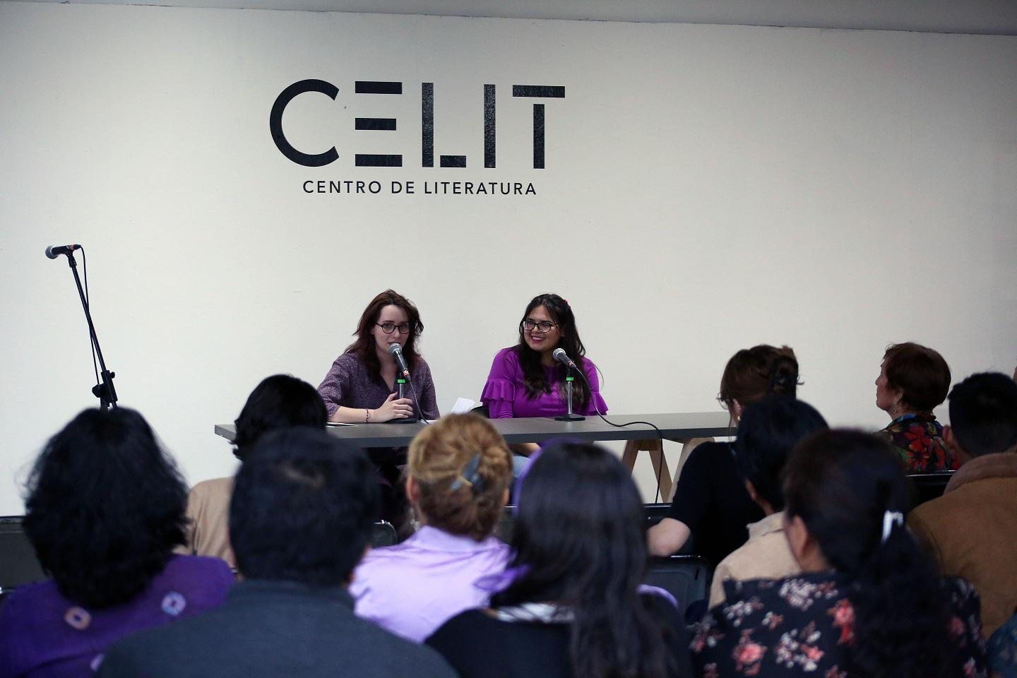 Ana Paula Ojeda presentó su libro ‘Admito que estoy triste’. $!Ana Paula Ojeda presentó su libro ‘Admito que estoy triste’.