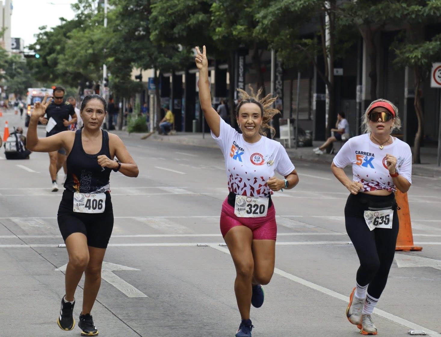 Gran participación en la carrera por el 93 aniversario del Hospital Civil de Culiacán $!Gran participación en la carrera por el 93 aniversario del Hospital Civil de Culiacán