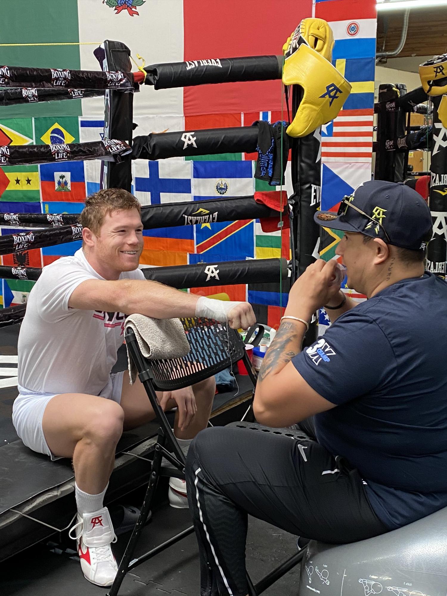 Saúl Álvarez revela los millones que puede ganar al mes y anuncia ‘Canelo Energy’, su red de gasolineras $!Saúl Álvarez revela los millones que puede ganar al mes y anuncia ‘Canelo Energy’, su red de gasolineras