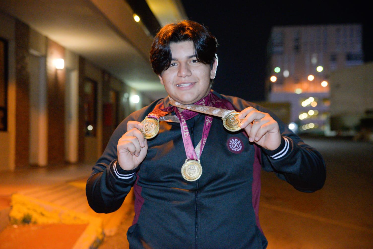 Sinaloenses levantan cuatro medallas de oro en los Juegos Conade $!Sinaloenses levantan cuatro medallas de oro en los Juegos Conade