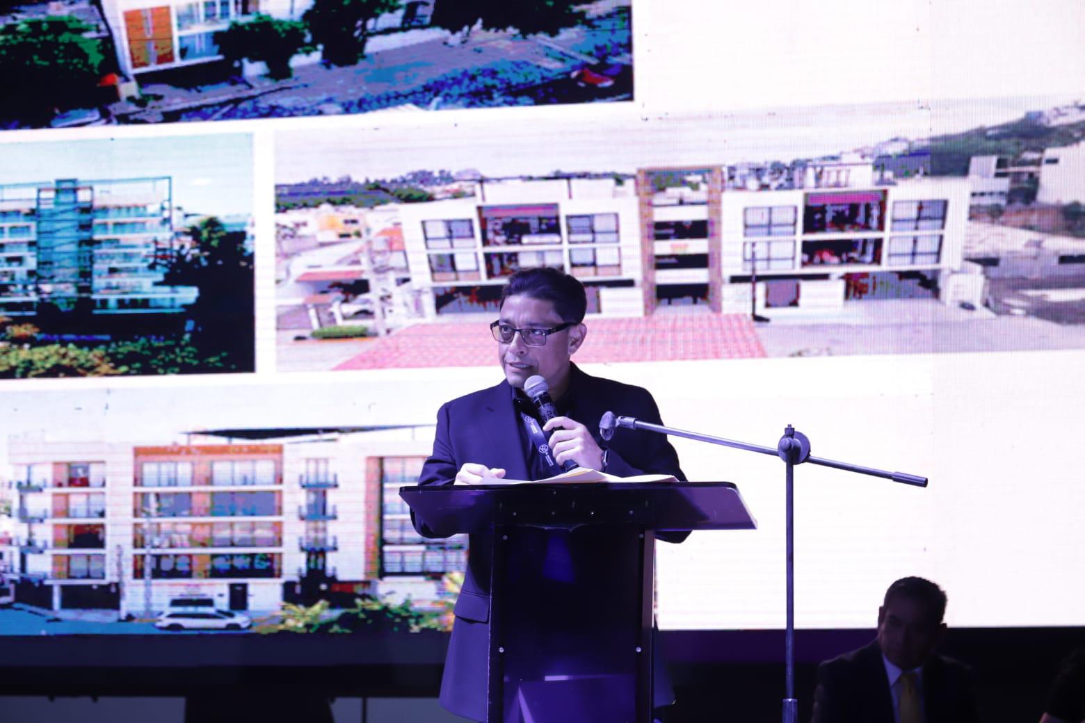 Enrique Hernández, director comercial de El Encanto Desarrollos, destaca la inversión y los proyectos en Mazatlán. $!Enrique Hernández, director comercial de El Encanto Desarrollos, destaca la inversión y los proyectos en Mazatlán.