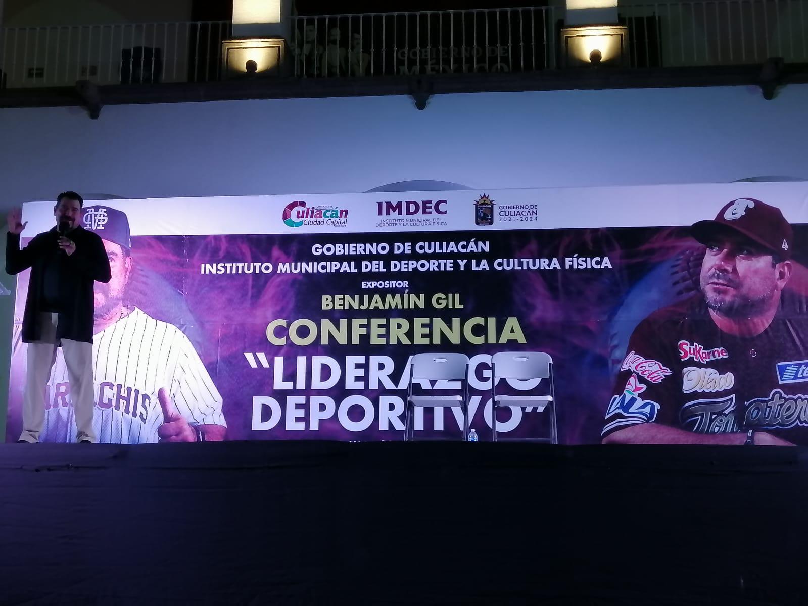 Benjamín Gil, mánager de Tomateros de Culiacán, imparte conferencia ‘Liderazgo Deportivo’ $!Benjamín Gil, mánager de Tomateros de Culiacán, imparte conferencia ‘Liderazgo Deportivo’