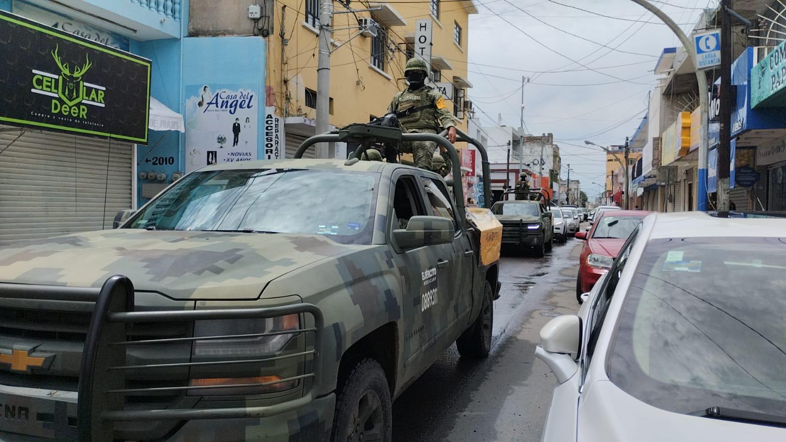 Aplica personal militar el Plan DN-III-E en Mazatlán, tras las lluvias de este domingo $!Aplica personal militar el Plan DN-III-E en Mazatlán, tras las lluvias de este domingo