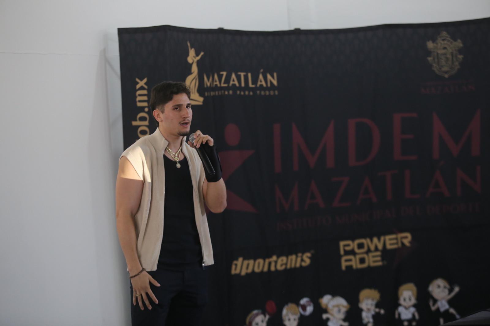 Marco Verde inspira con constancia y disciplina en conferencia magistral en Mazatlán $!Marco Verde inspira con constancia y disciplina en conferencia magistral en Mazatlán