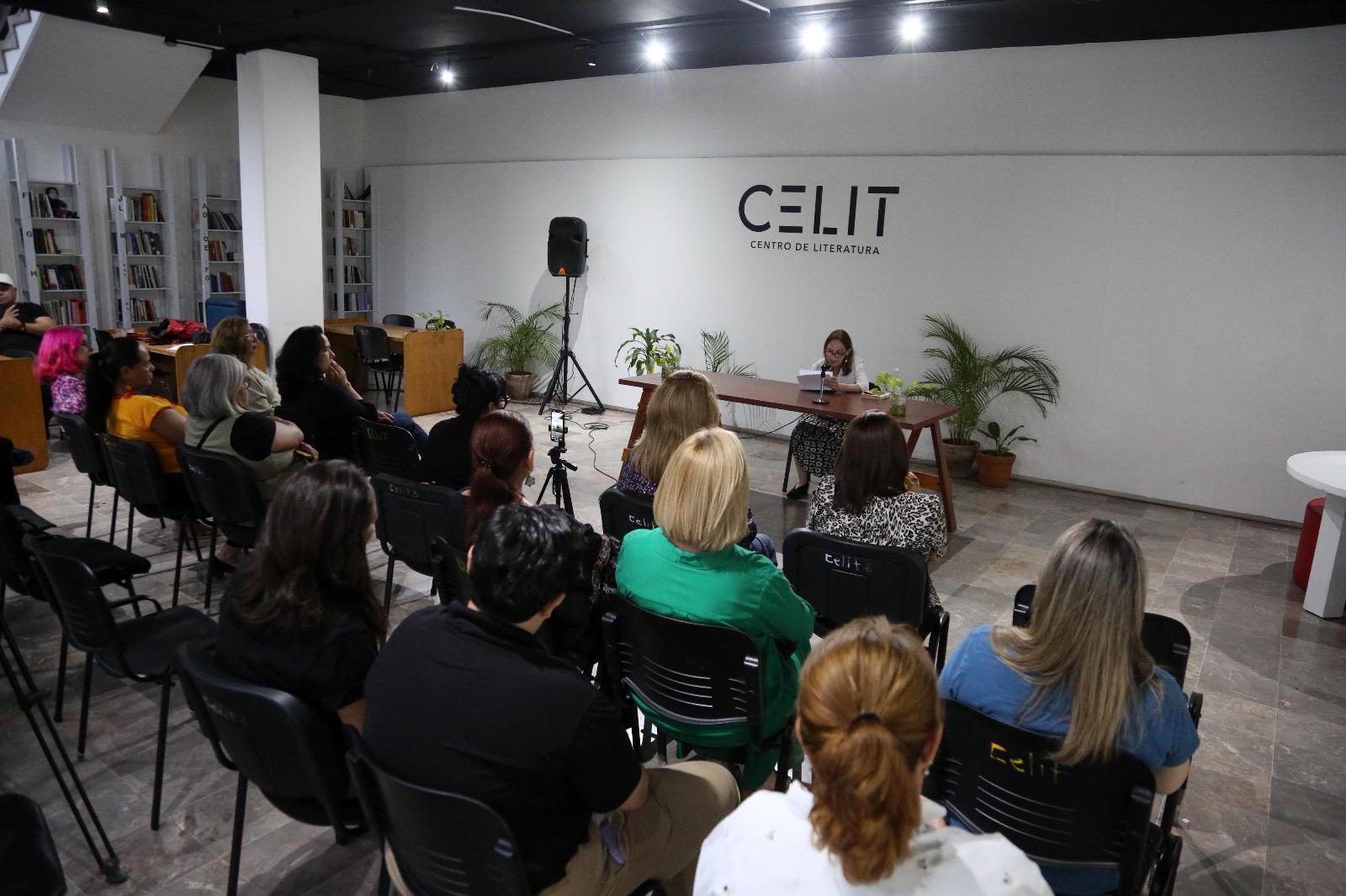 La autora comentó que se podría hablar infinitamente de los cuentos de Inés Arredondo pues en ellos presento una diversidad de estilos. $!La autora comentó que se podría hablar infinitamente de los cuentos de Inés Arredondo pues en ellos presento una diversidad de estilos.