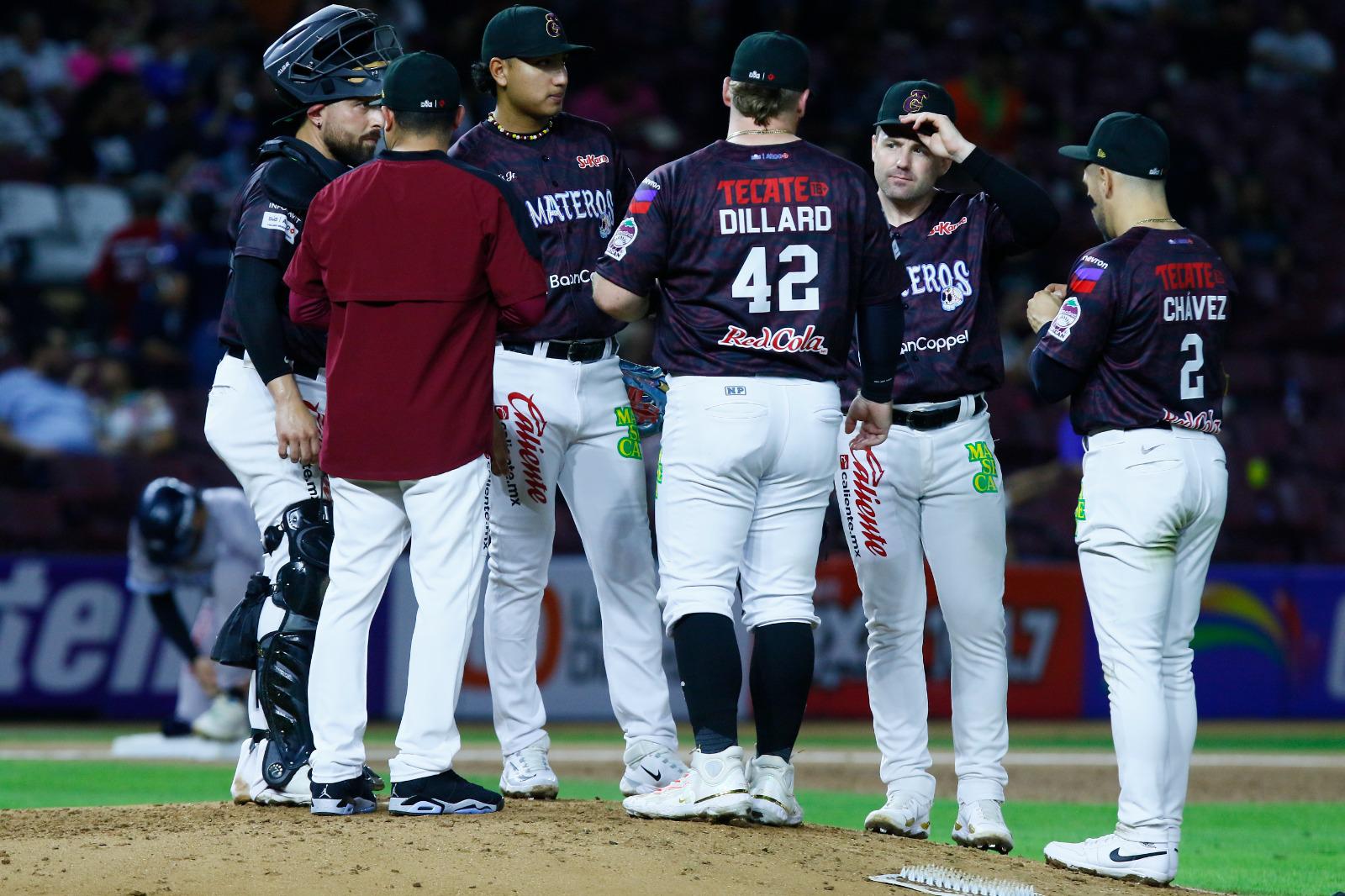 Algodoneros de Guasave iguala la serie ante Tomateros de Culiacán $!Algodoneros de Guasave iguala la serie ante Tomateros de Culiacán