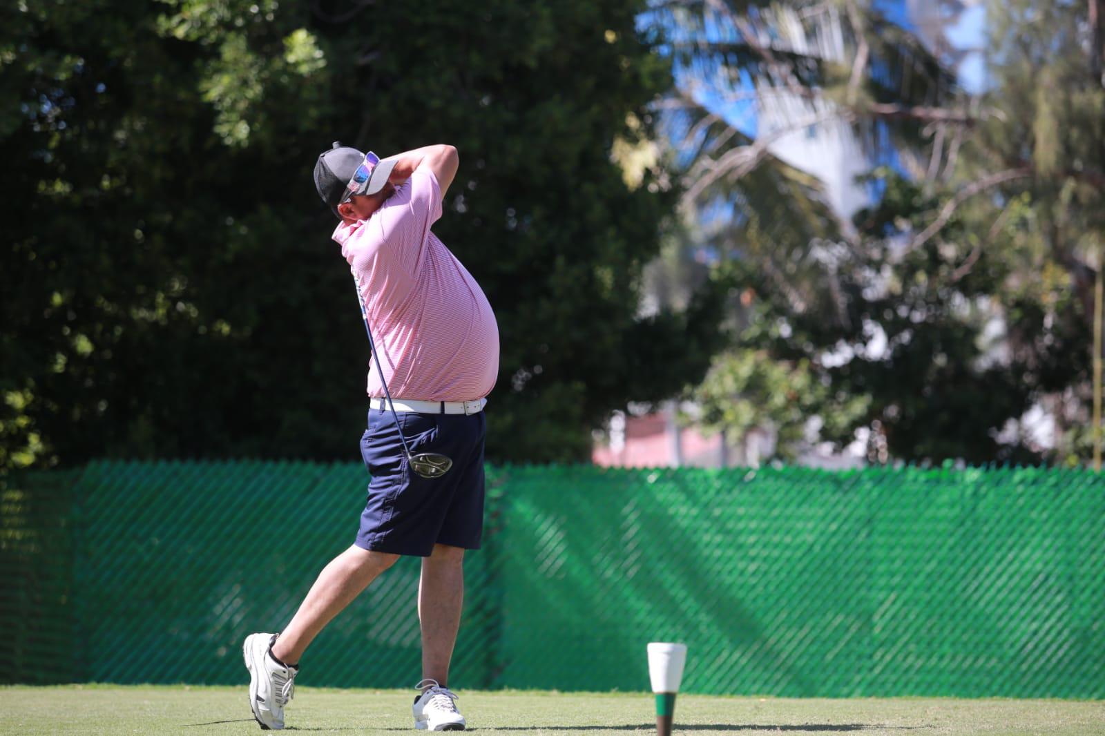Mazatleco Diego Medina ratifica su etiqueta y se adueña del Torneo Anual de Golf de El Cid $!Mazatleco Diego Medina ratifica su etiqueta y se adueña del Torneo Anual de Golf de El Cid