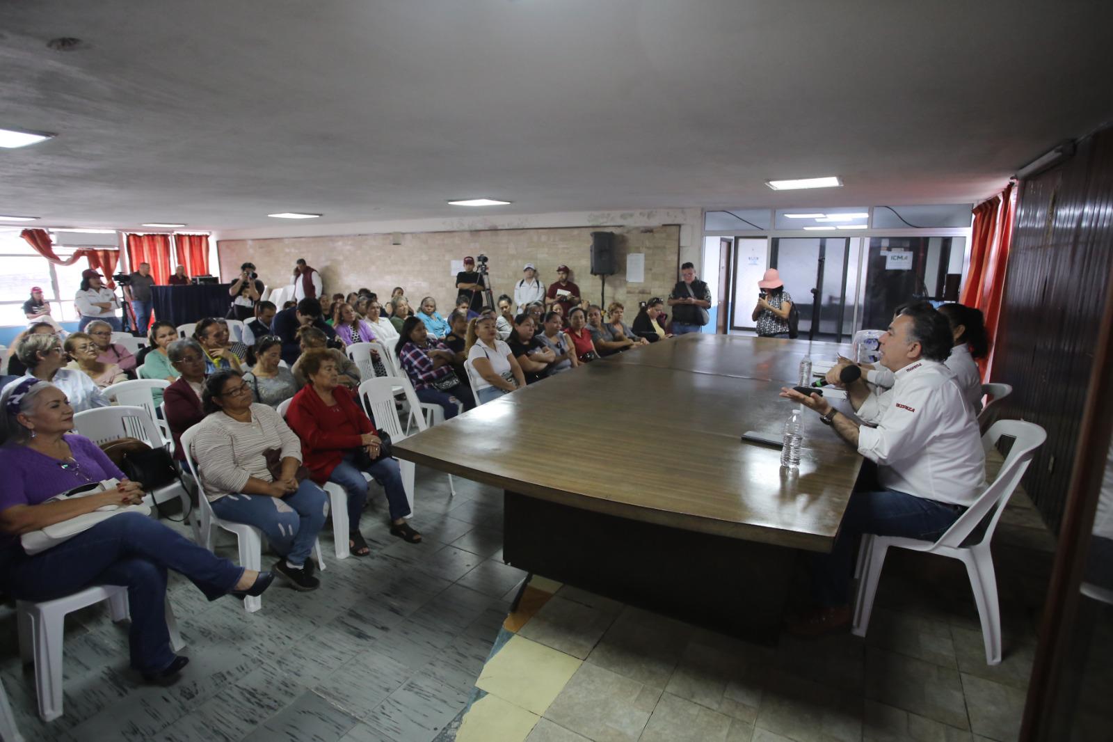 Piden mujeres empacadoras de Mazatlán que les reconozcan sus derechos laborales $!Piden mujeres empacadoras de Mazatlán que les reconozcan sus derechos laborales