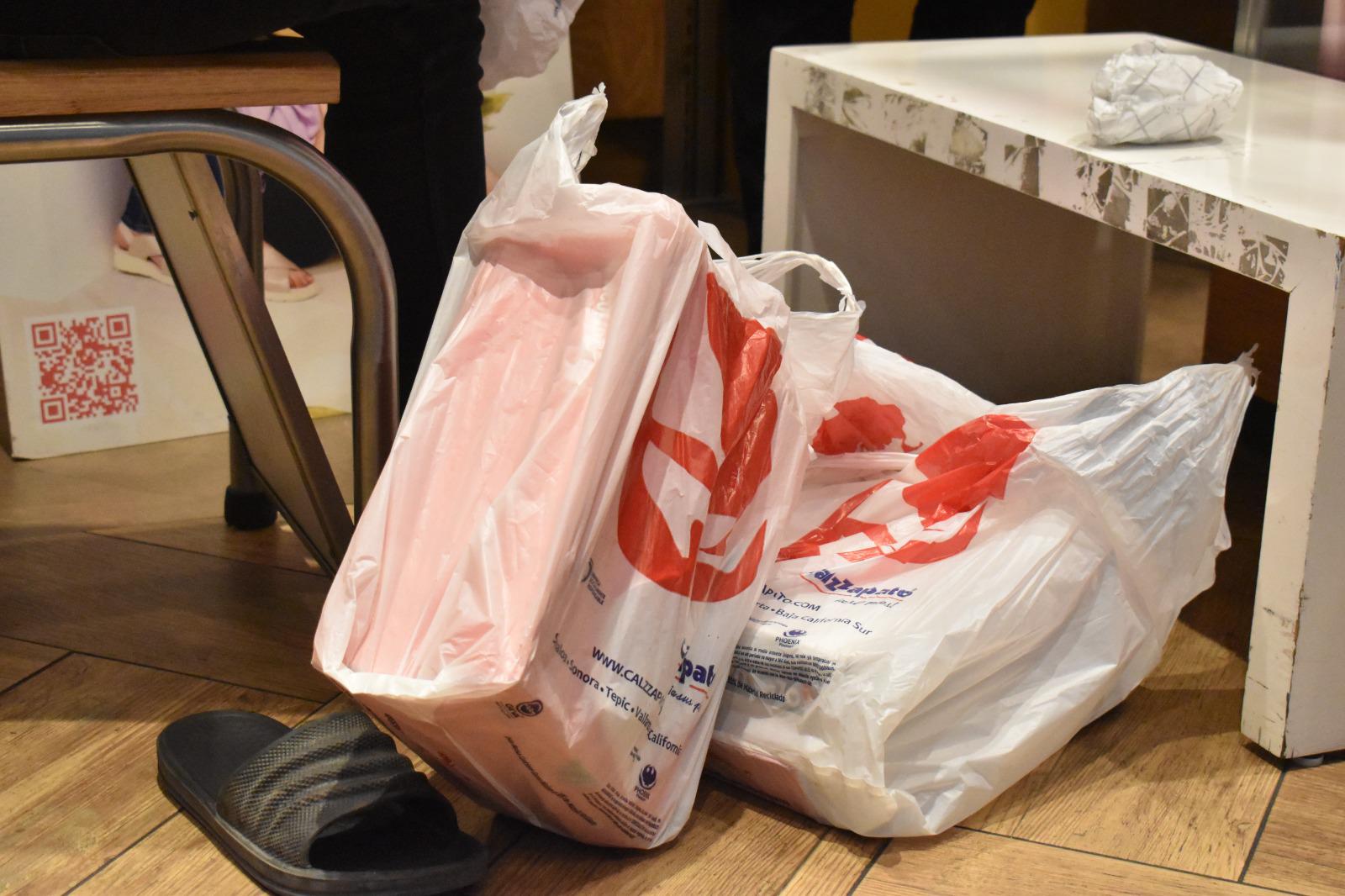 Repunta venta de calzado en los tres días previos al Día del Niño, aseguran locatarios en Culiacán $!Repunta venta de calzado en los tres días previos al Día del Niño, aseguran locatarios en Culiacán