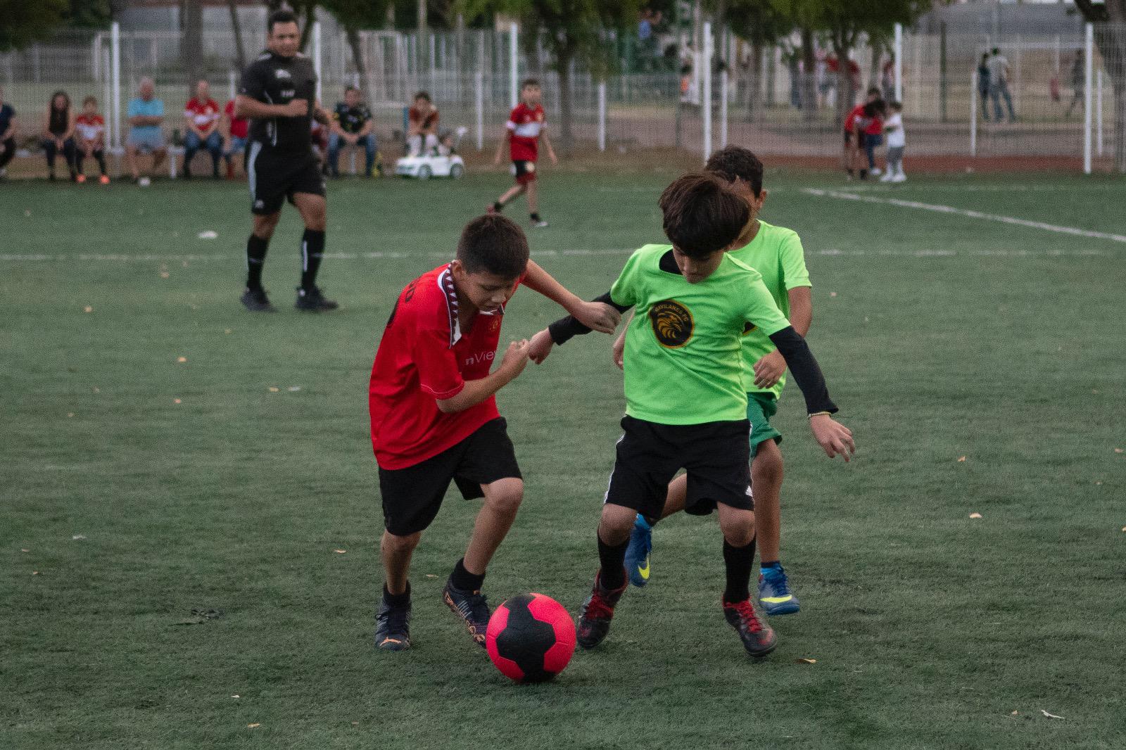 Surgen campeones del primer Torneo Popular de Futbol Infantil por 492 aniversario de Culiacán $!Surgen campeones del primer Torneo Popular de Futbol Infantil por 492 aniversario de Culiacán