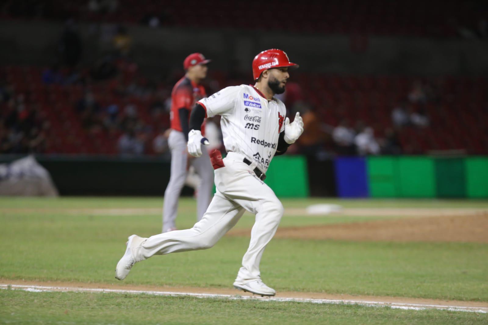 Venados de Mazatlán cae en extrainnings ante Mayos y complica su panorama rumbo a playoffs $!Venados de Mazatlán cae en extrainnings ante Mayos y complica su panorama rumbo a playoffs
