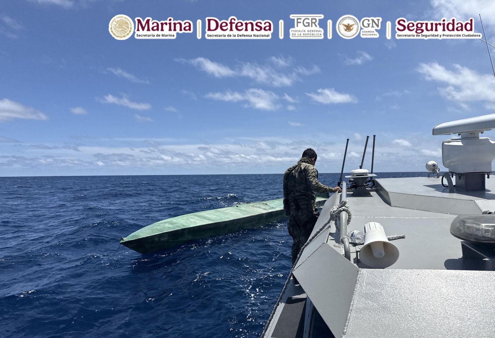 Decomisan 3.5 toneladas de cocaína en un sumergible, frente a las costas de Guerrero $!Decomisan 3.5 toneladas de cocaína en un sumergible, frente a las costas de Guerrero