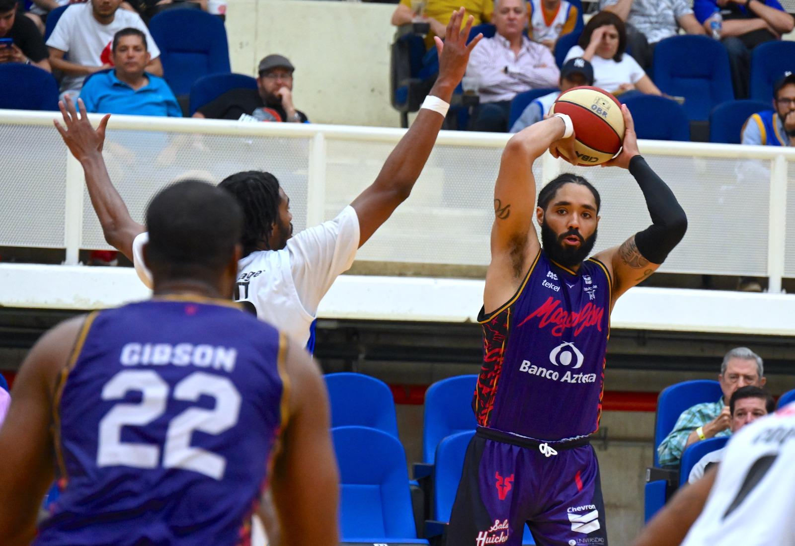 Venados Basketball divide serie ante Halcones $!Venados Basketball divide serie ante Halcones