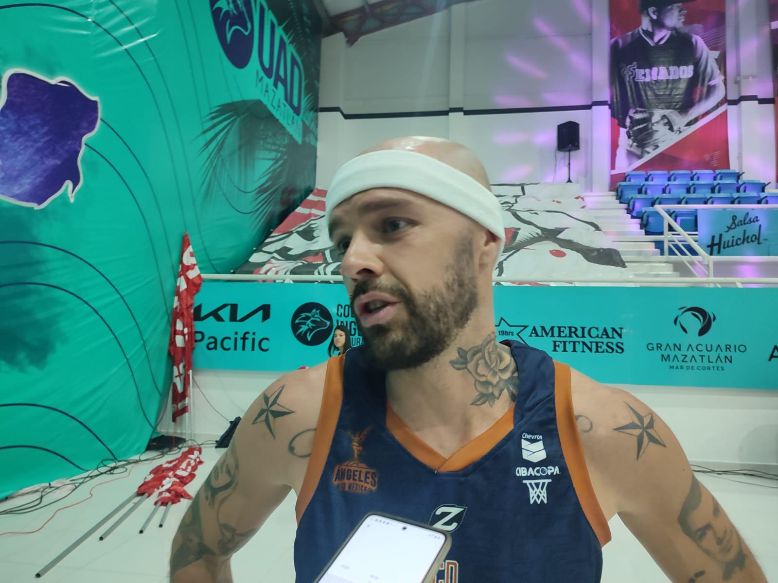 ¡Hasta el espacio sideral! Jesse Huerta cumple un sueño en el baloncesto profesional $!¡Hasta el espacio sideral! Jesse Huerta cumple un sueño en el baloncesto profesional