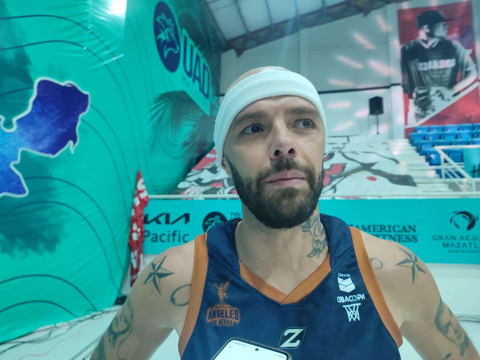 ¡Hasta el espacio sideral! Jesse Huerta cumple un sueño en el baloncesto profesional $!¡Hasta el espacio sideral! Jesse Huerta cumple un sueño en el baloncesto profesional