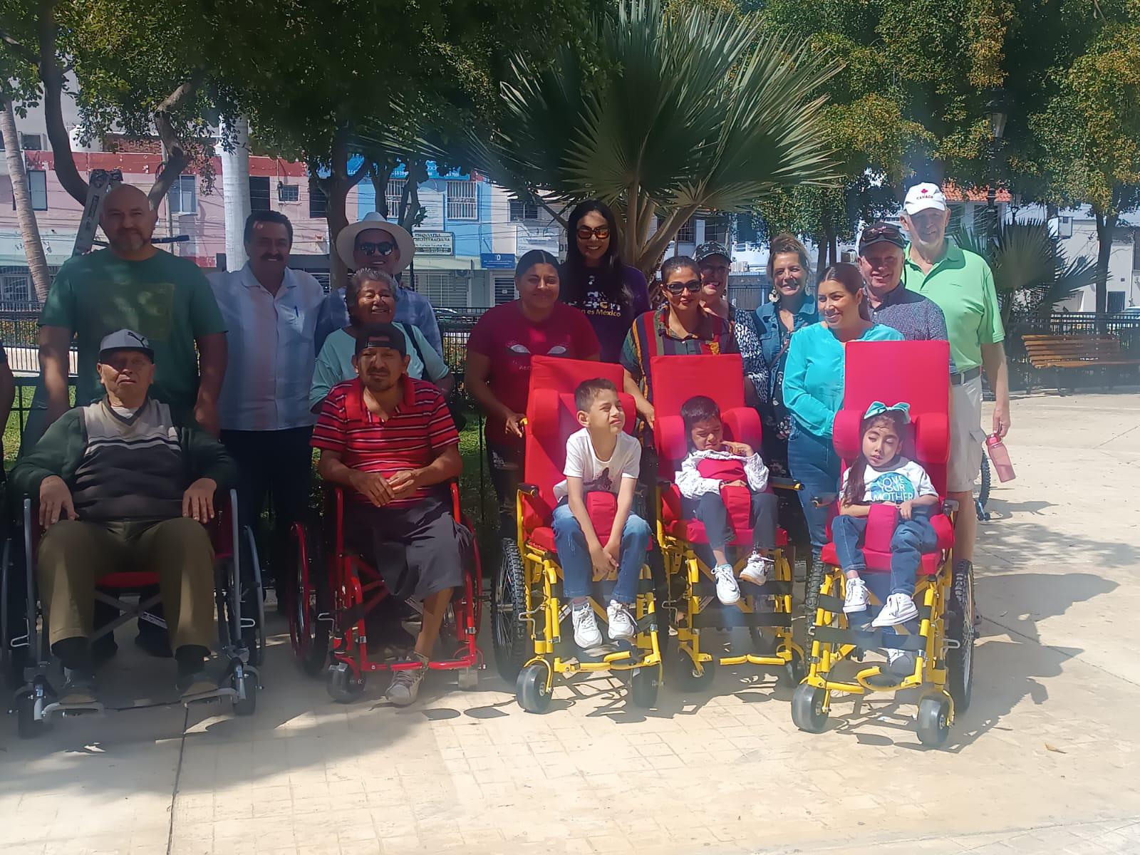 Dona Club Rotario Mazatlán Norte 23 sillas de ruedas para adultos mayores y niños con discapacidad $!Dona Club Rotario Mazatlán Norte 23 sillas de ruedas para adultos mayores y niños con discapacidad
