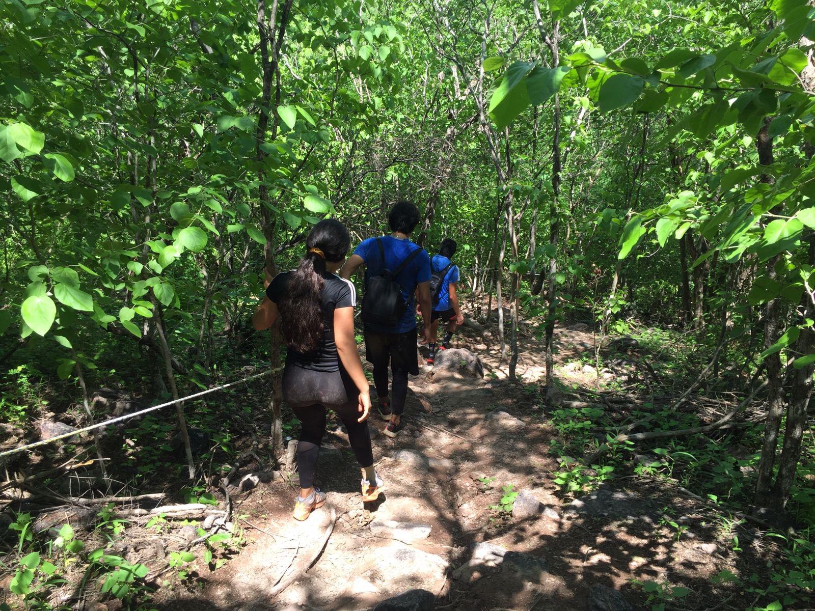 Rescatan a una menor y dos jóvenes perdidos en cerro de Culiacán $!Rescatan a una menor y dos jóvenes perdidos en cerro de Culiacán