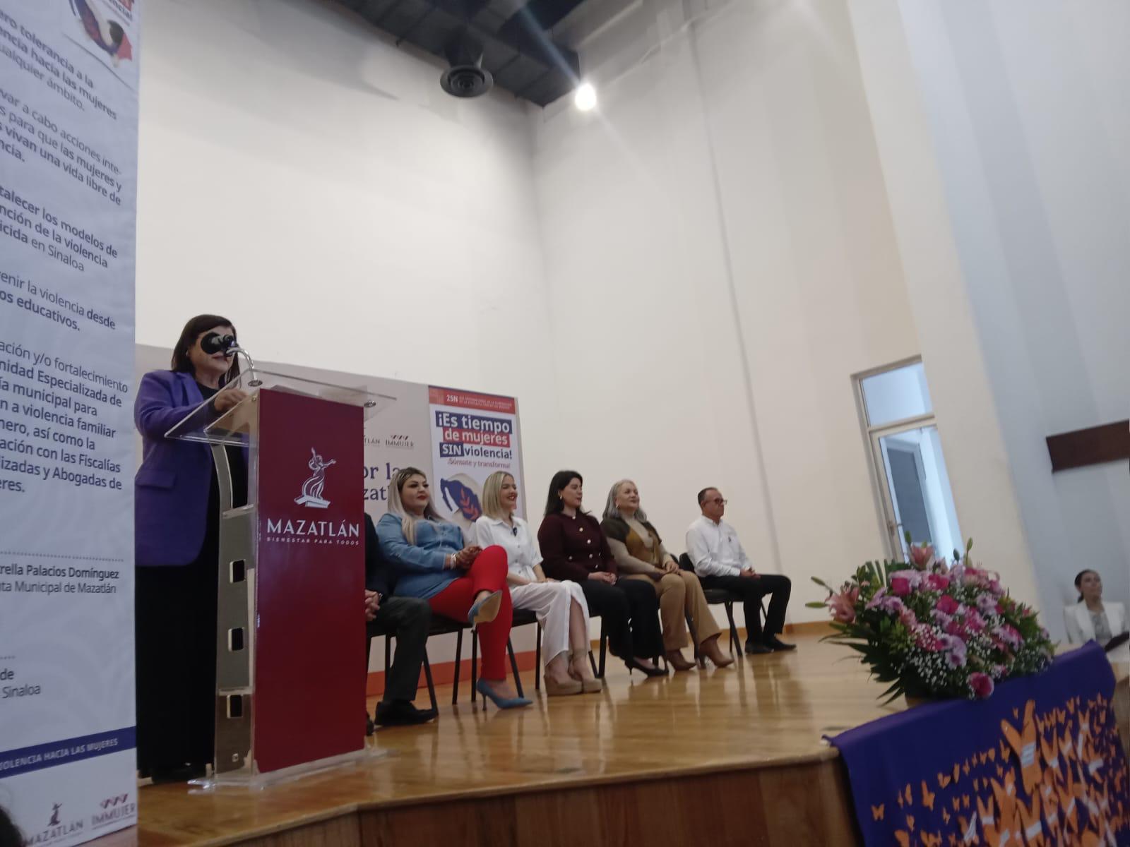Firman 10 Compromisos por las Mujeres y las Niñas de Mazatlán $!Firman 10 Compromisos por las Mujeres y las Niñas de Mazatlán