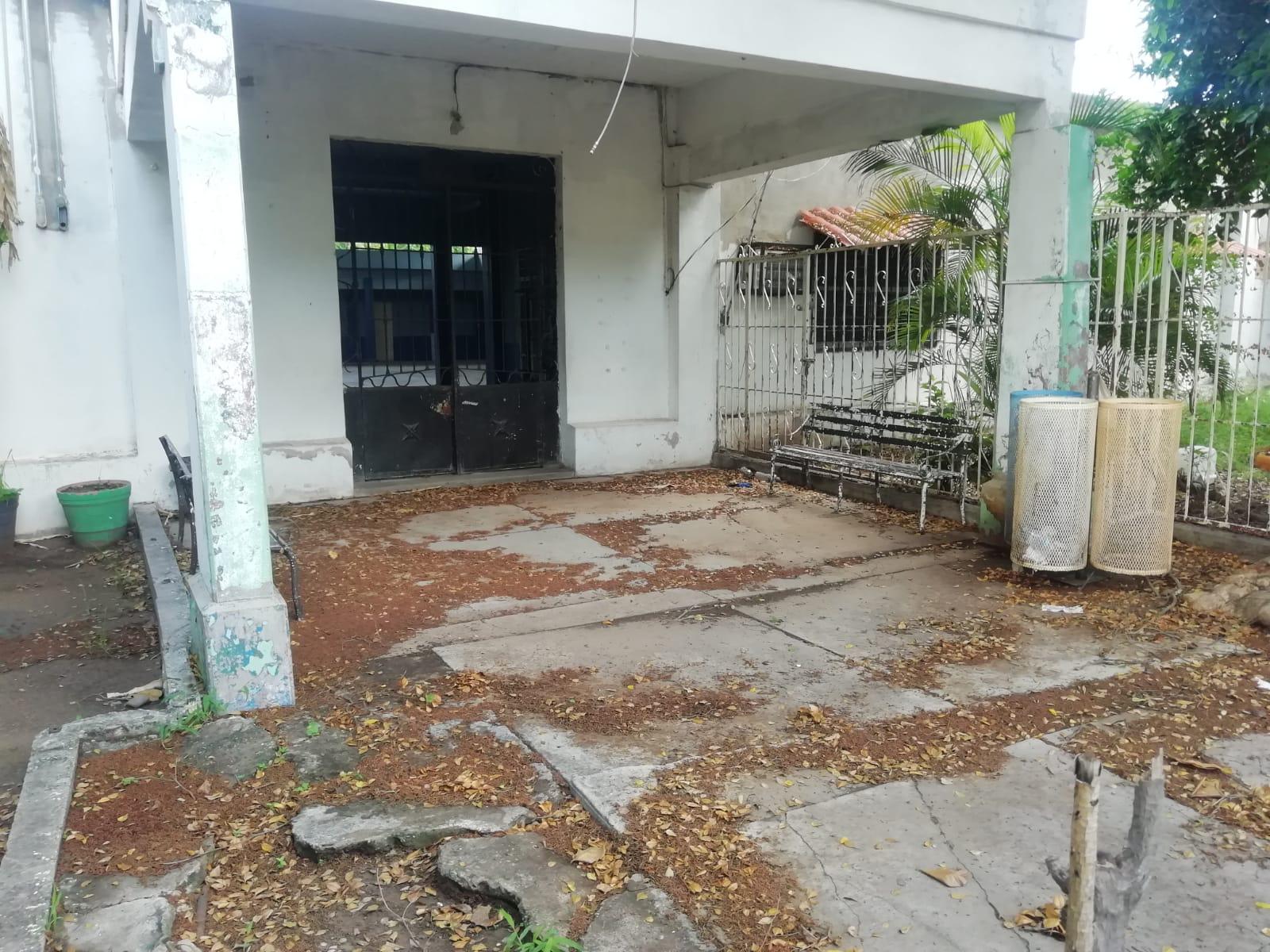 Poco avance en limpieza de escuelas en el Centro de Culiacán $!Poco avance en limpieza de escuelas en el Centro de Culiacán