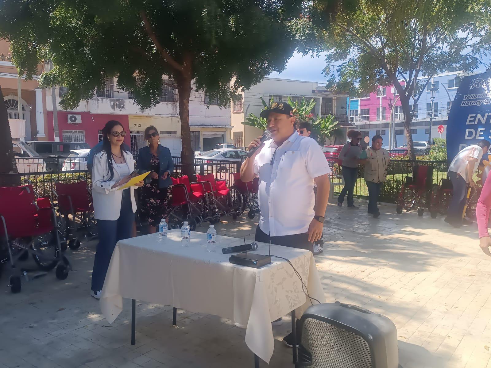 Dona Club Rotario Mazatlán Norte 23 sillas de ruedas para adultos mayores y niños con discapacidad $!Dona Club Rotario Mazatlán Norte 23 sillas de ruedas para adultos mayores y niños con discapacidad
