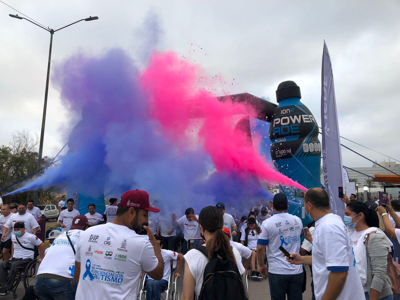 En Culiacán realizan carrera de colores en pro del autismo $!En Culiacán realizan carrera de colores en pro del autismo