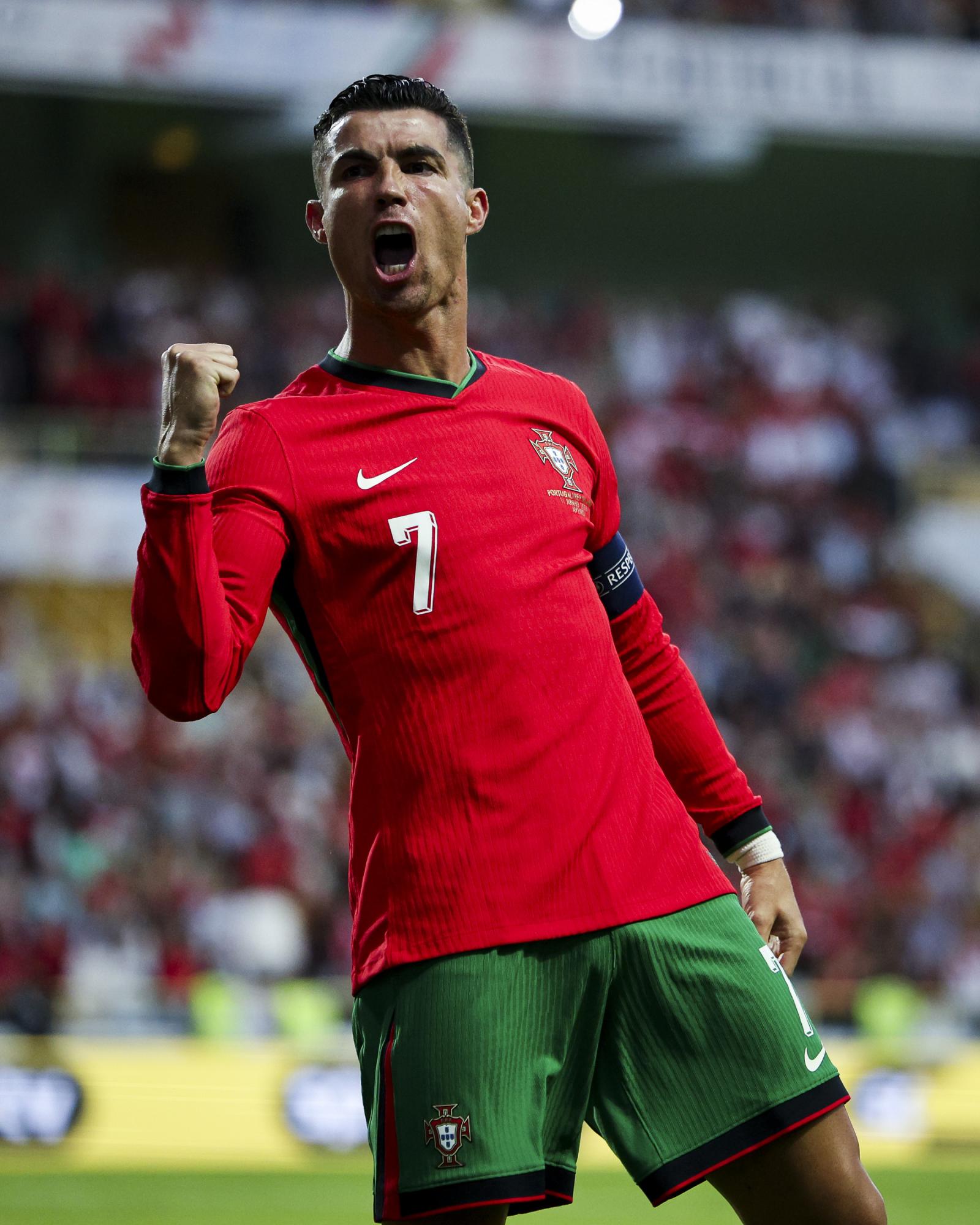 Cristiano Ronaldo luce con doblete ante Irlanda $!Cristiano Ronaldo luce con doblete ante Irlanda