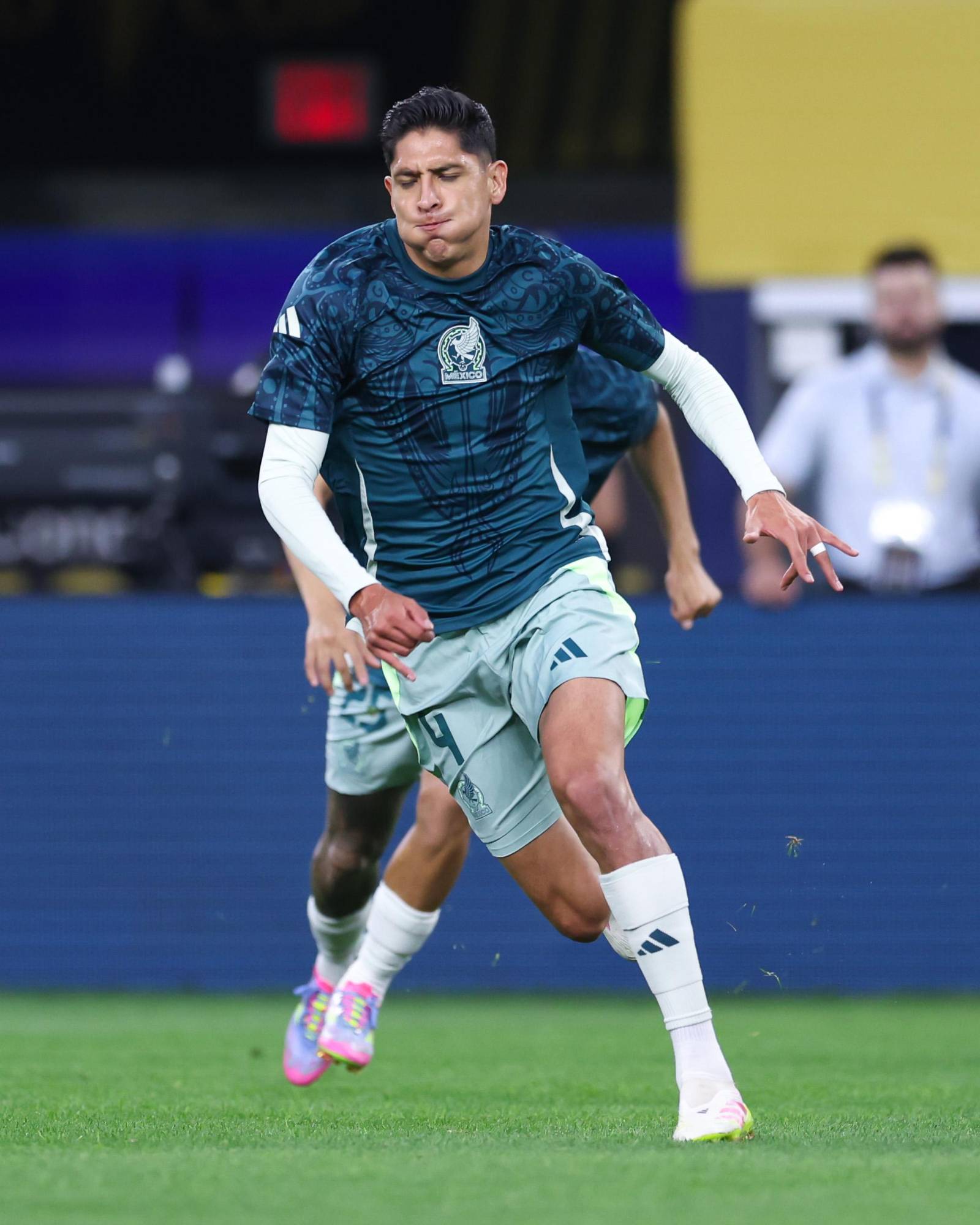México enfrenta a Costa Rica para decidir el líder de grupo $!México enfrenta a Costa Rica para decidir el líder de grupo