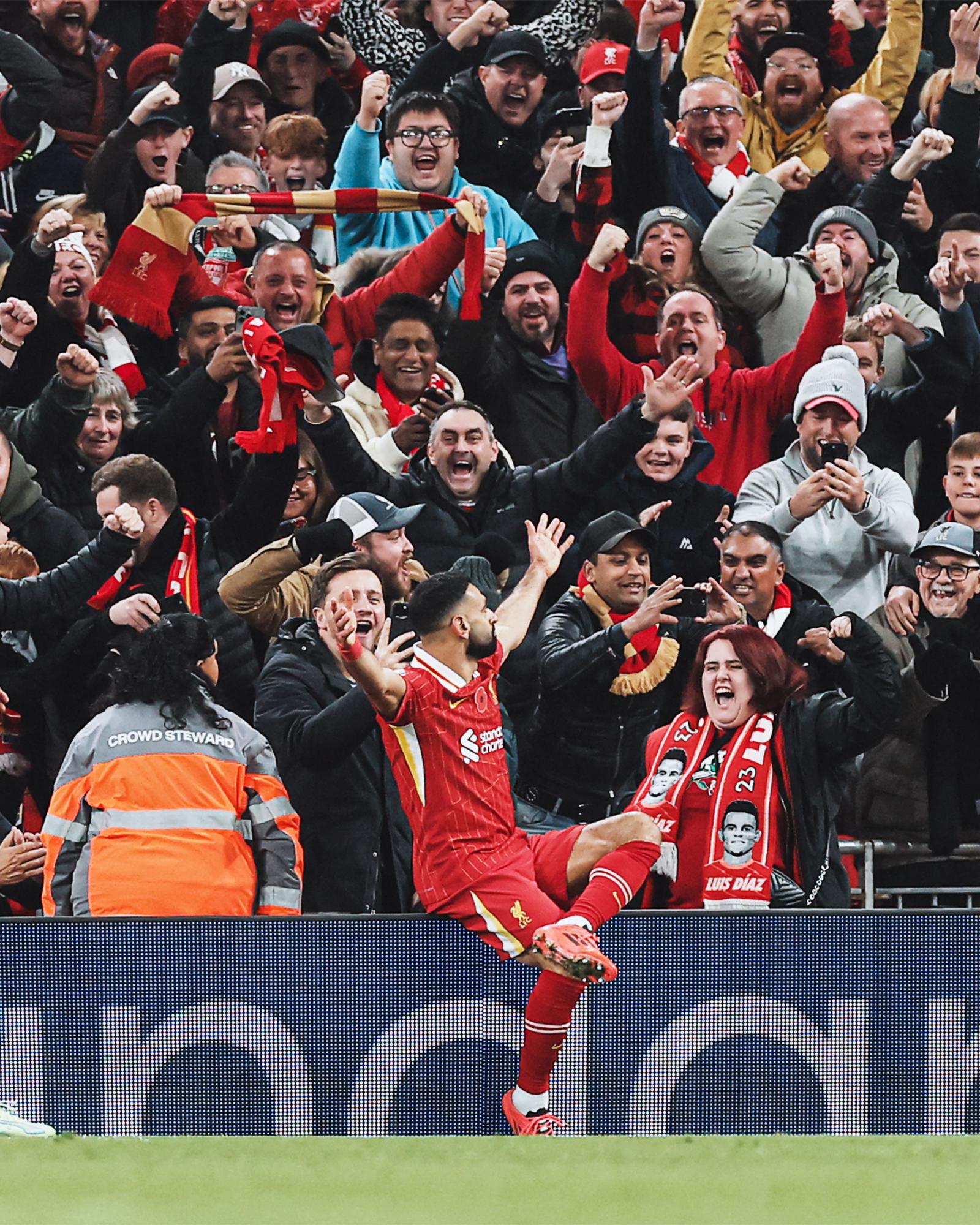 El Liverpool vence al Aston Villa y consolida su liderato en la Premier League $!El Liverpool vence al Aston Villa y consolida su liderato en la Premier League