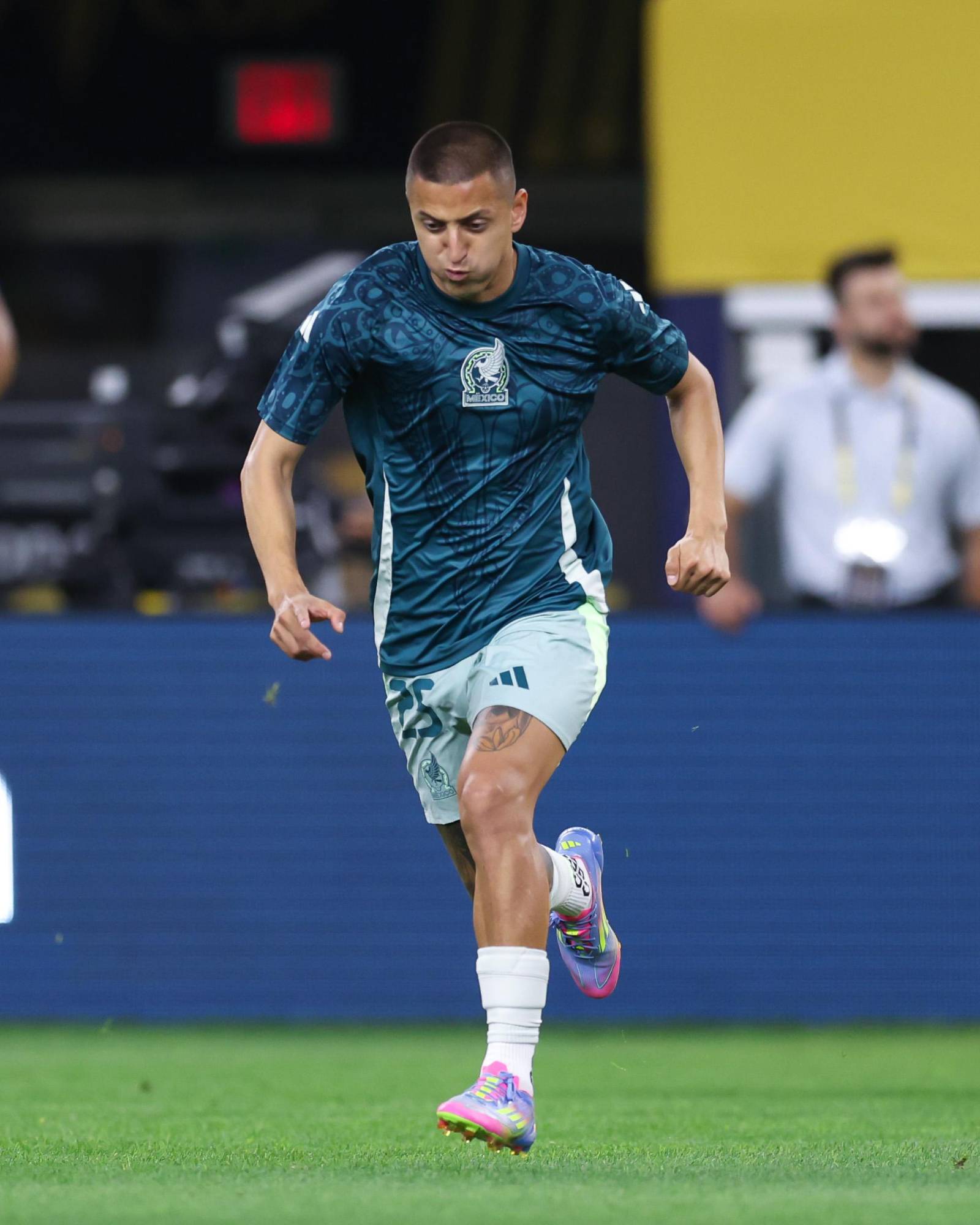 México enfrenta a Costa Rica para decidir el líder de grupo $!México enfrenta a Costa Rica para decidir el líder de grupo