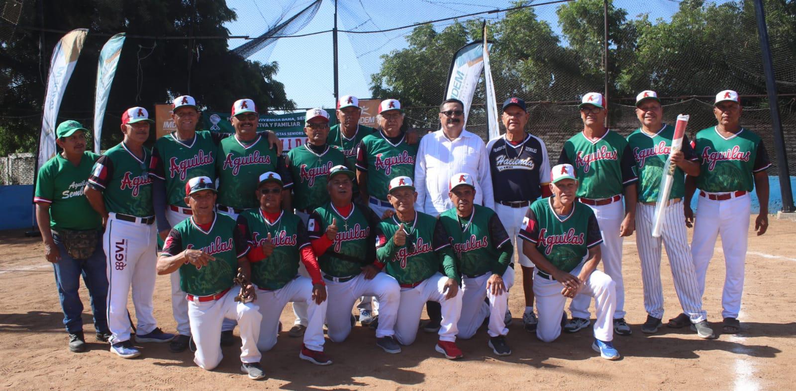 Se pone en marcha en Mazatlán Torneo Nacional de Beisbol Categoría 60 Años y Más $!Se pone en marcha en Mazatlán Torneo Nacional de Beisbol Categoría 60 Años y Más